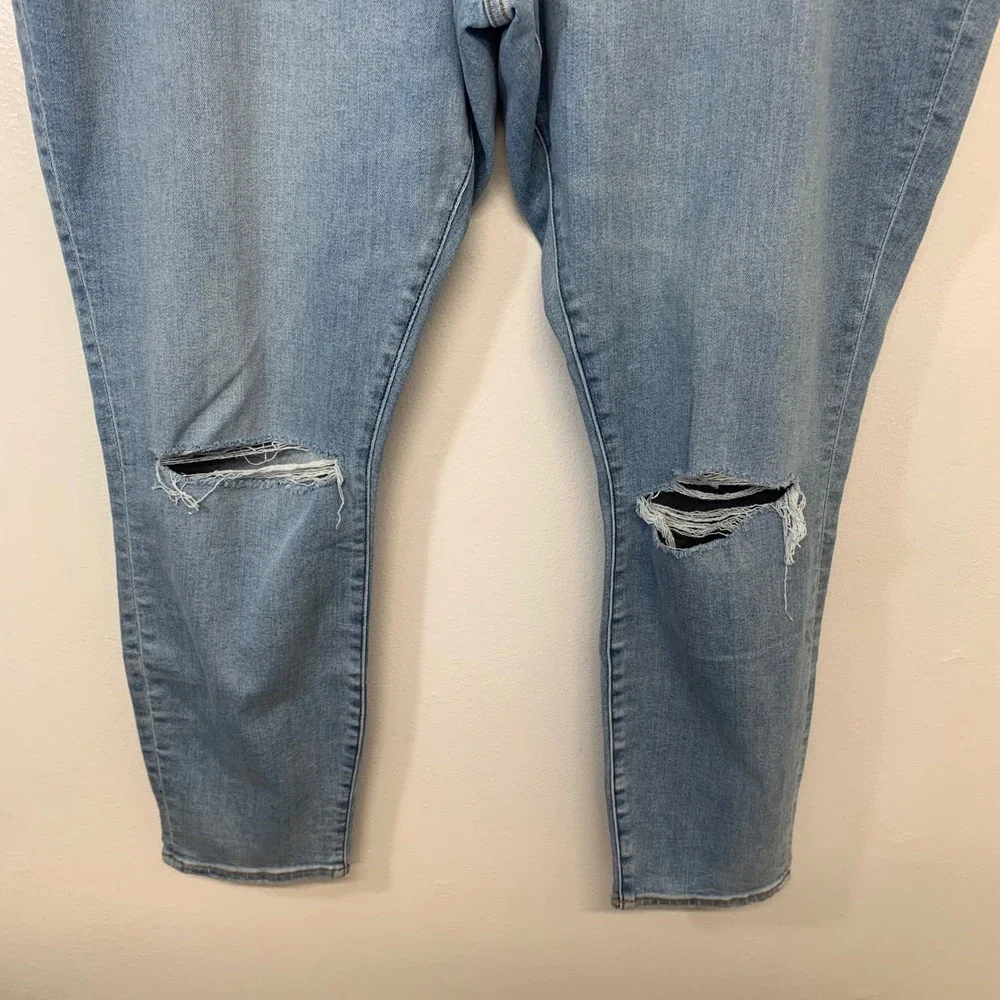 Abercrombie & Fitch Curve Love Sper Skinny Ankle High Rise  Jeans Light Wash 24W